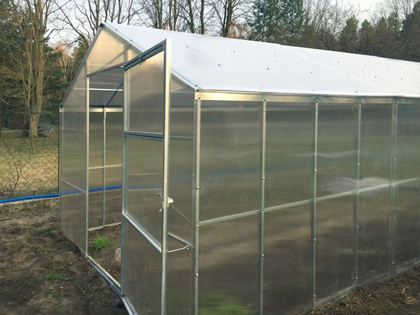 zdjęcie Szklarnia z POLIWĘGLANU Gracja profil stalowy ocynkowany 30x20mm ze sklepu maleszklarnie.pl